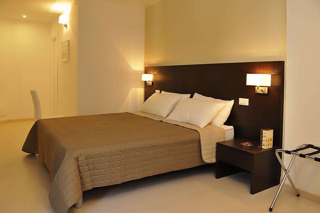 Bed and Breakfast Le Stanze Sul Corso Pescara Zimmer foto